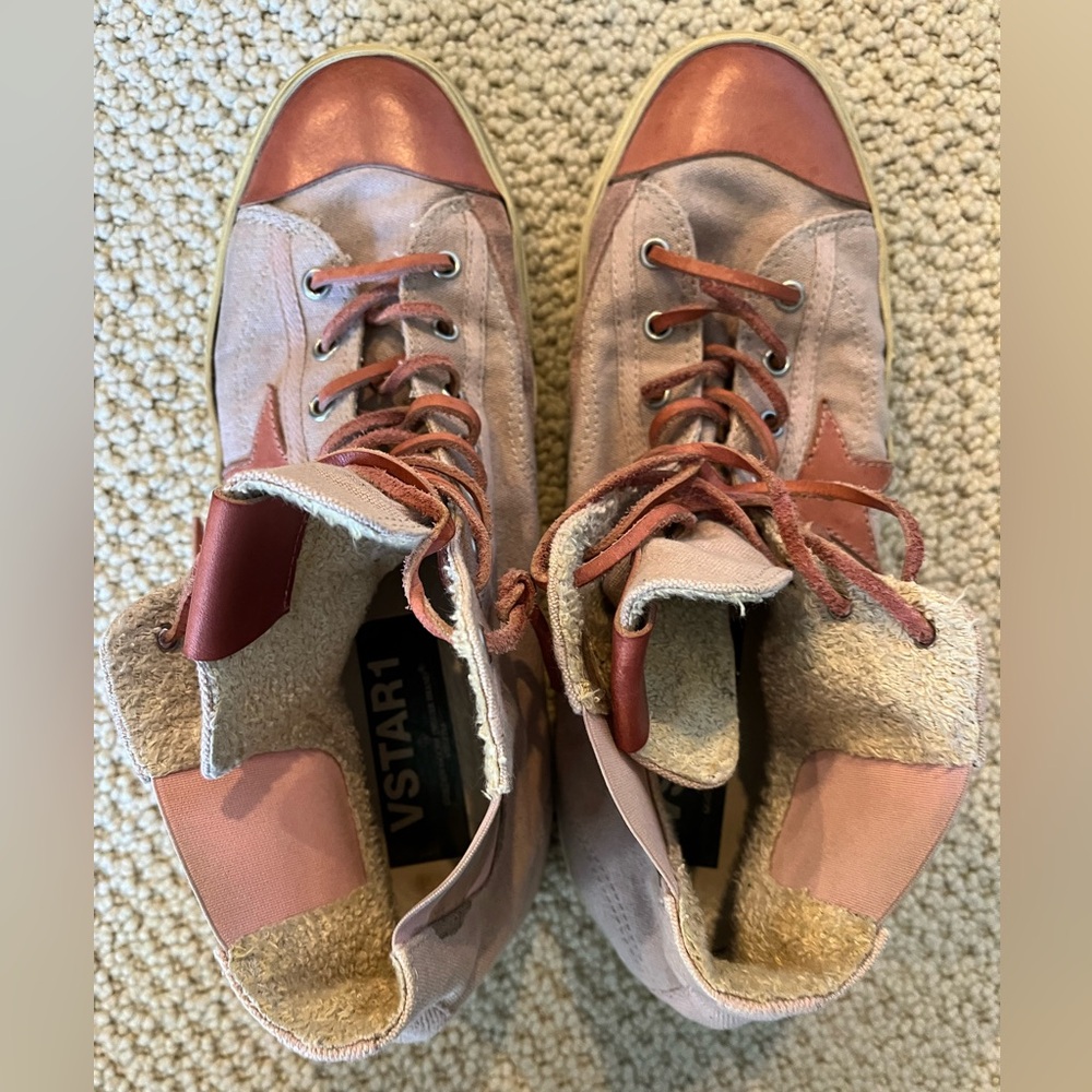 Golden Goose VStar1 pink size 42. Great condition and unique GG style.